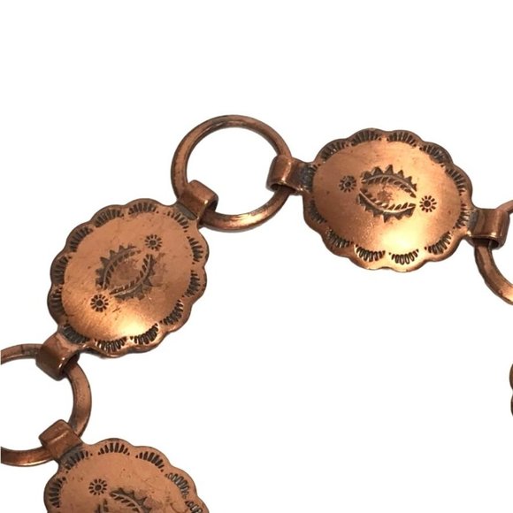 Vintage Southwestern Antiqued Copper Concho and Circle Link Bracelet - Picture 2 of 4